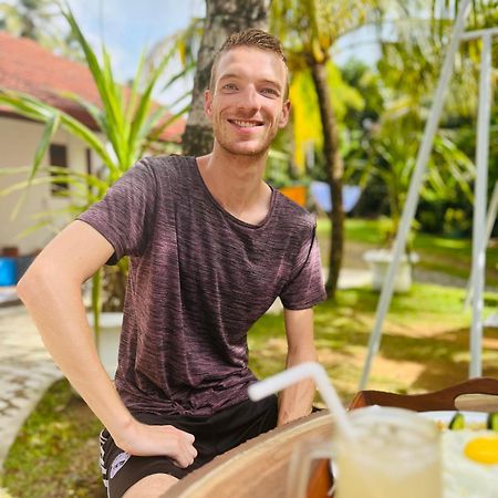 Tamarind Moon Hostel Dikwella Ngoại thất bức ảnh
