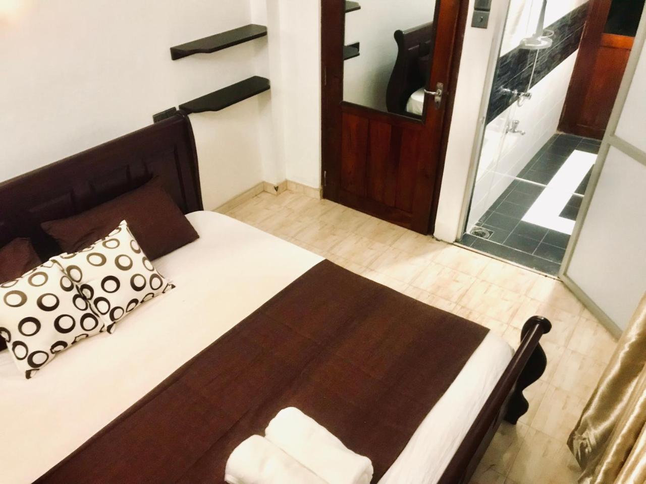 Tamarind Moon Hostel Dikwella Ngoại thất bức ảnh